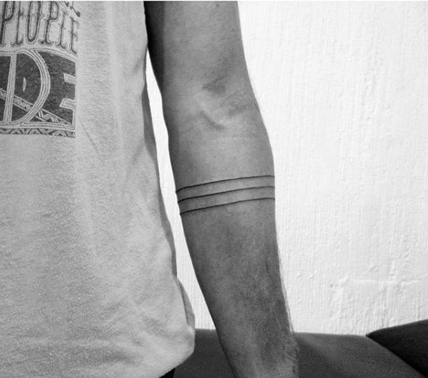 Minimalist Armband Black Ink Lines Tattoo Idea