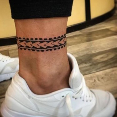40 Beautiful Bracelet Tattoos for Men  Women  TattooBlend