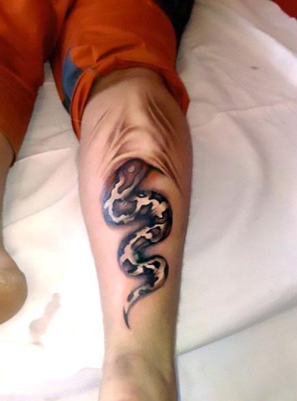 3D Snake Leg Tattoo Idea