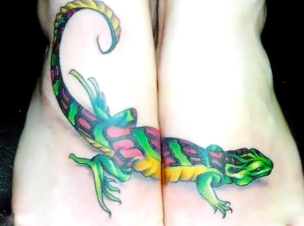 Matching Gecko on Feet Tattoo Idea