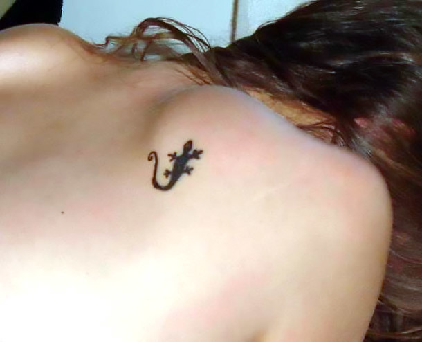 Tiny Gecko Tattoo Idea