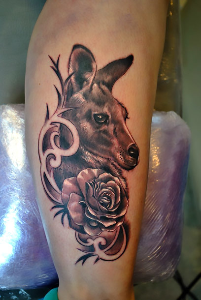 Kangaroo Tattoo on Shin Tattoo Idea